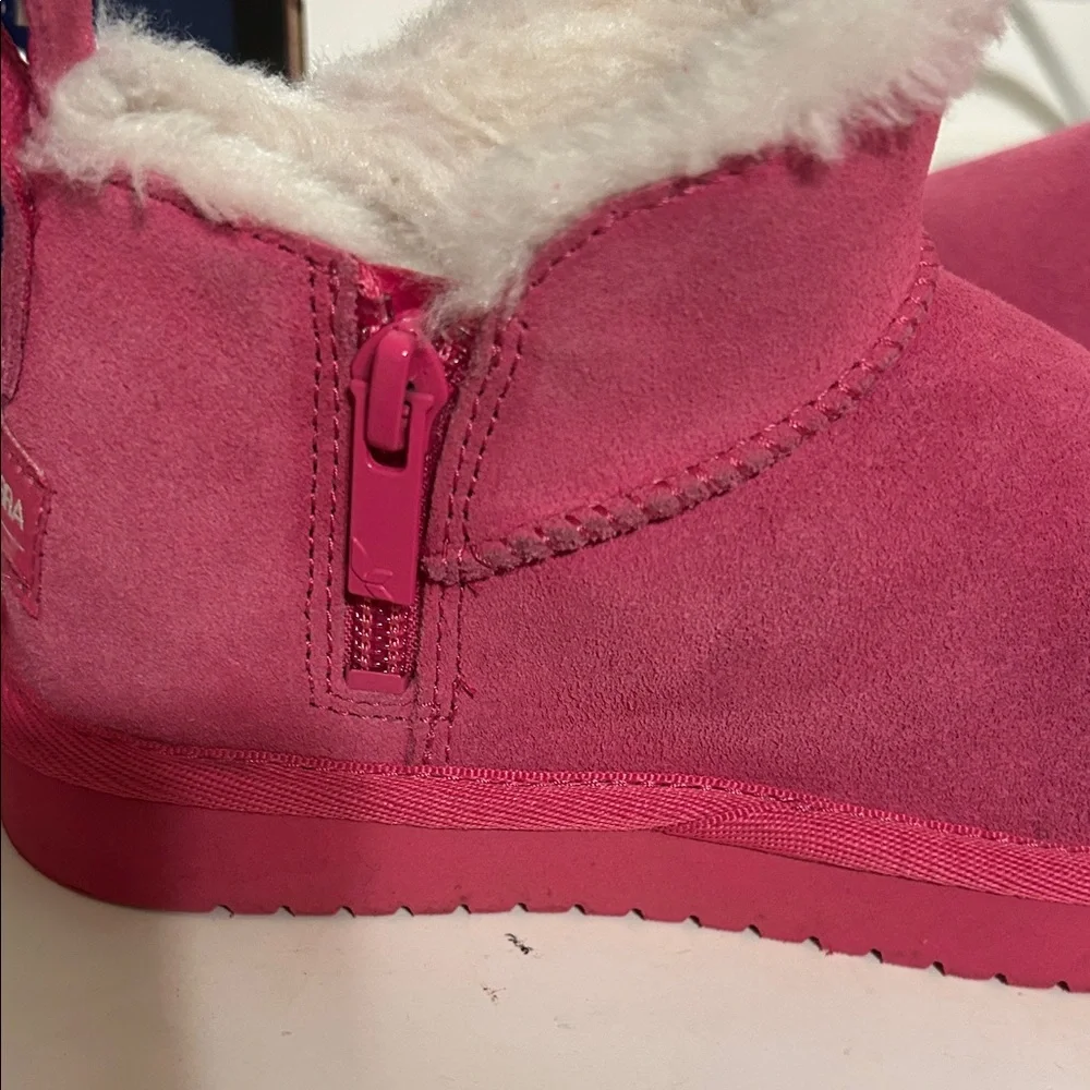KOOLABURRA By UGG ultra mini pink Cozy Pink Kids Boots size 12 GUC